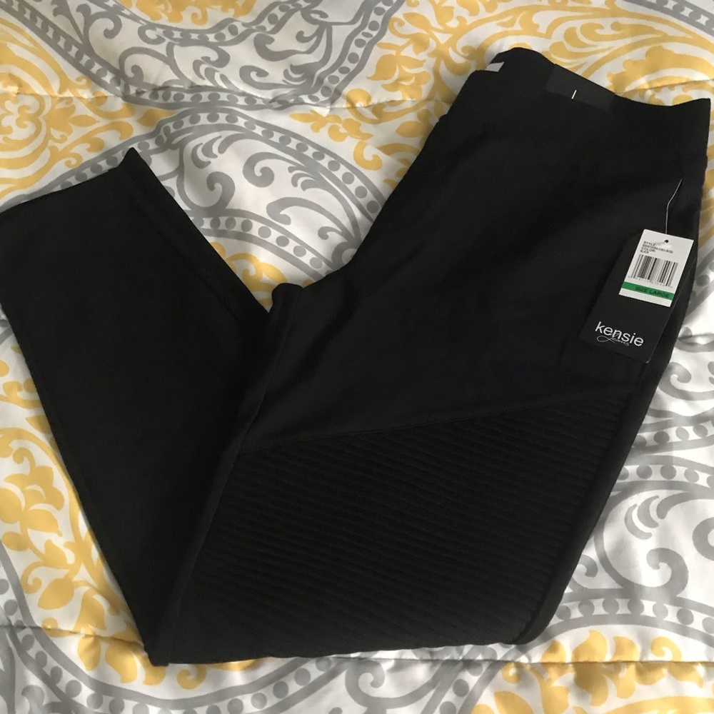 NWT MOTO LEGGINGS